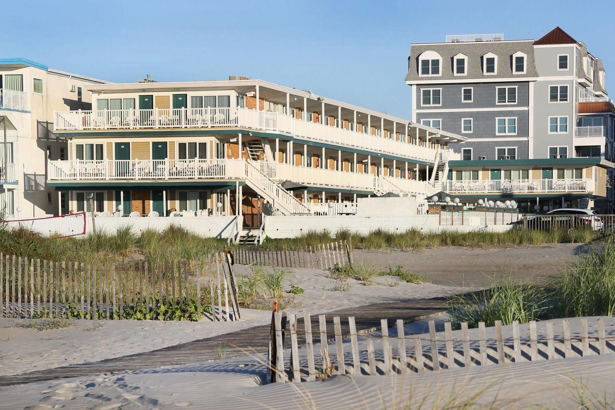 Monterey Resort Вайлдвуд-Крест Екстер'єр фото